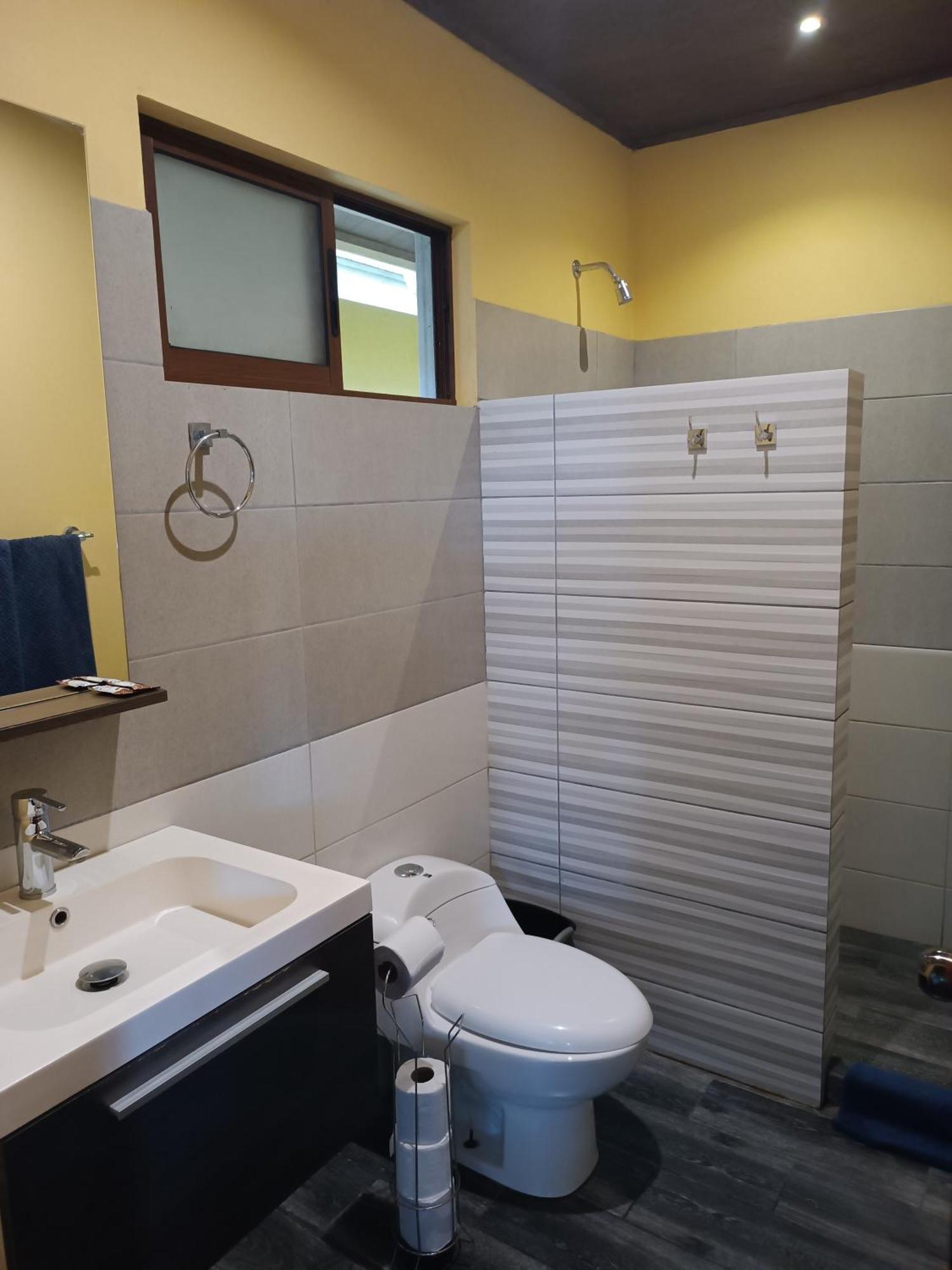 נובו ארנל Lakegardens Arenal Condos מראה חיצוני תמונה